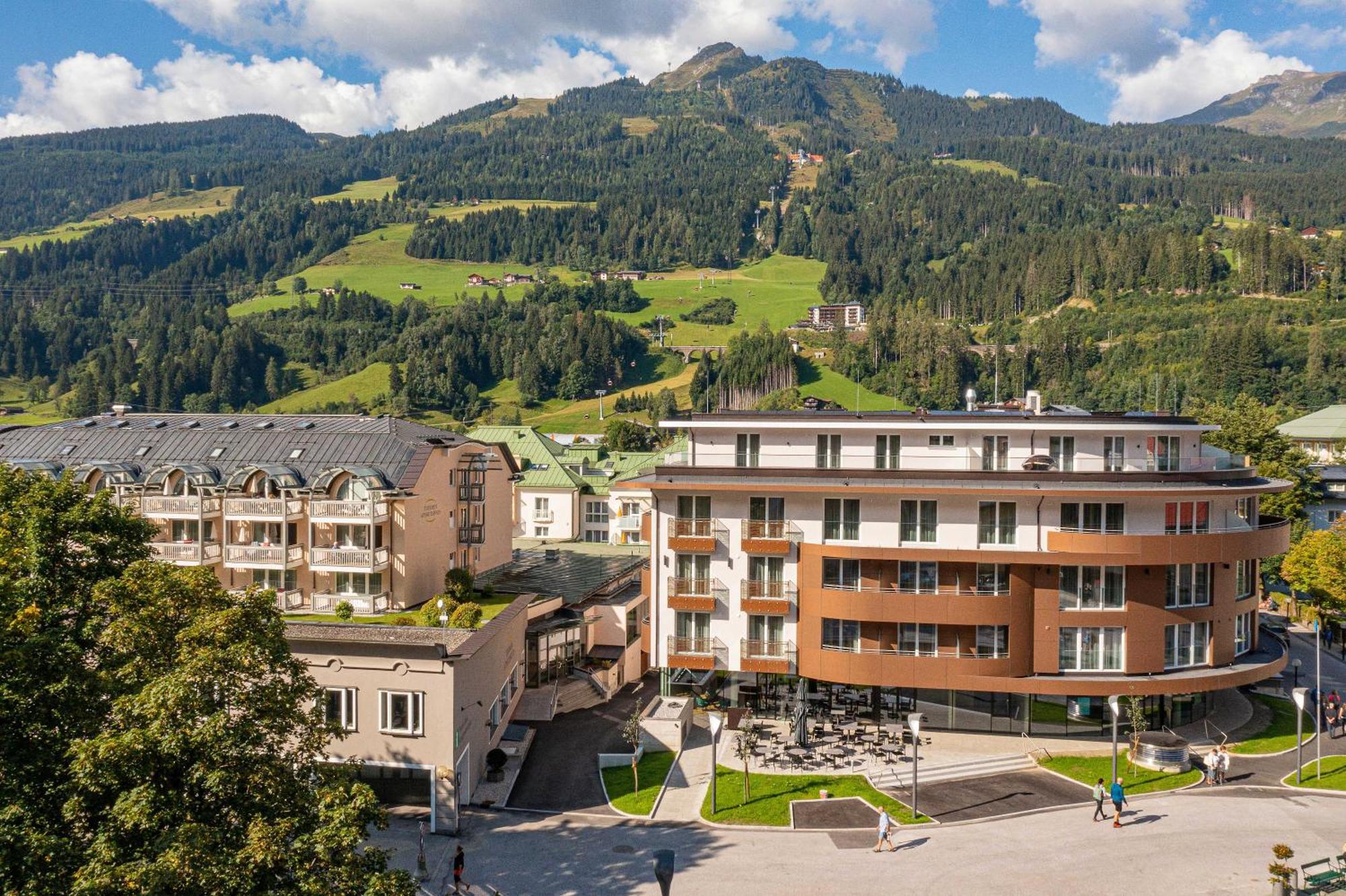 Thermenappartements Kurparkhotel Bad Hofgastein Bagian luar foto